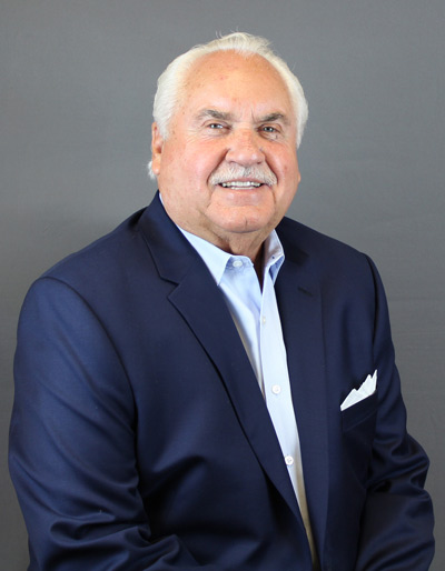 Portrait of Lee Chambers
