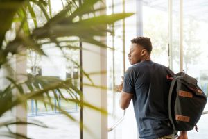 pexels linkedin sales navigator 1251861 1
